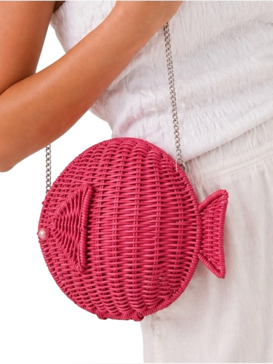 Tommy Bahama Handbags - Tommy Bahama Pink Woven Wicker Pink Fish Crossbody Purse Clear Bead Bag